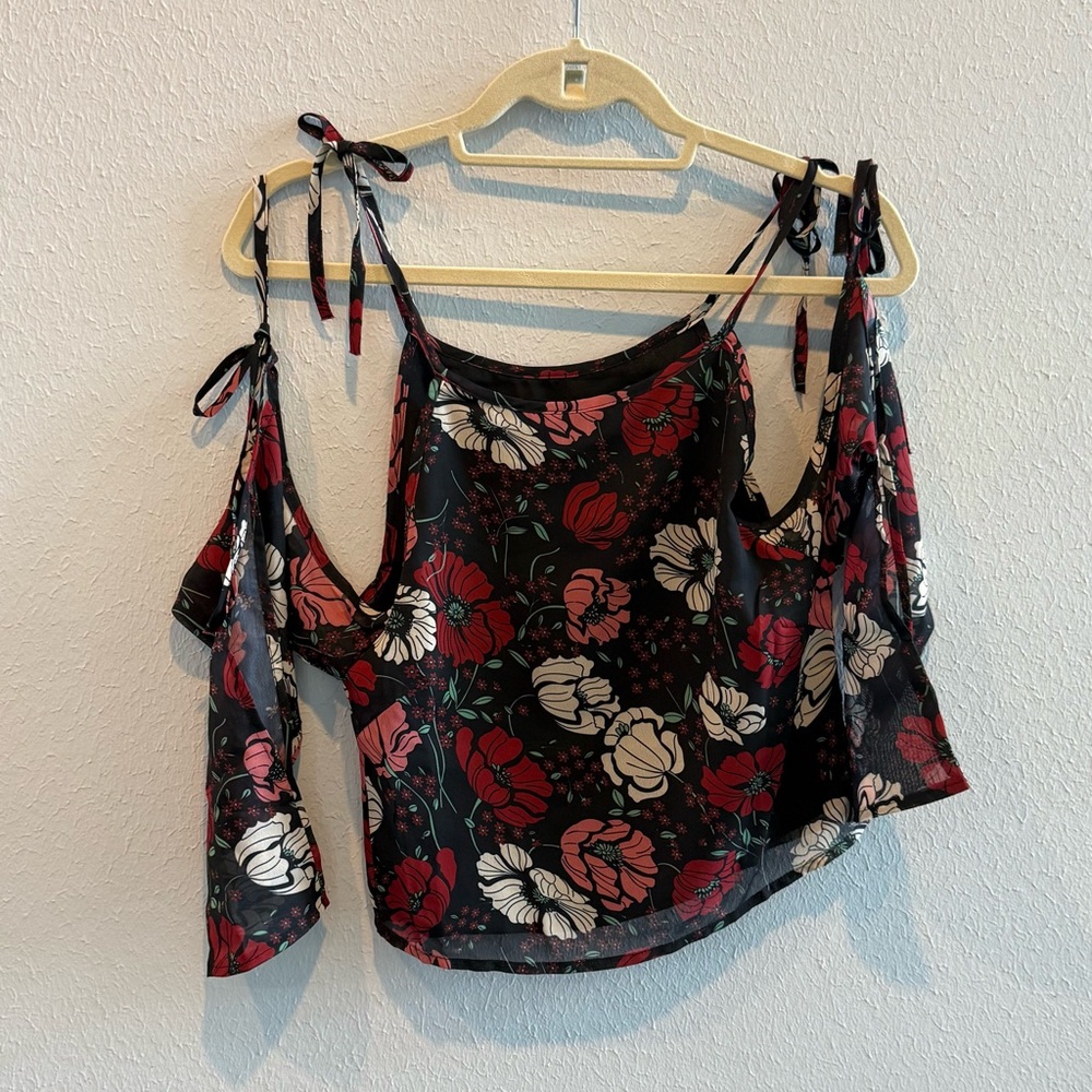 Elegant Floral Cold Shoulder Blouse - Black and Red
